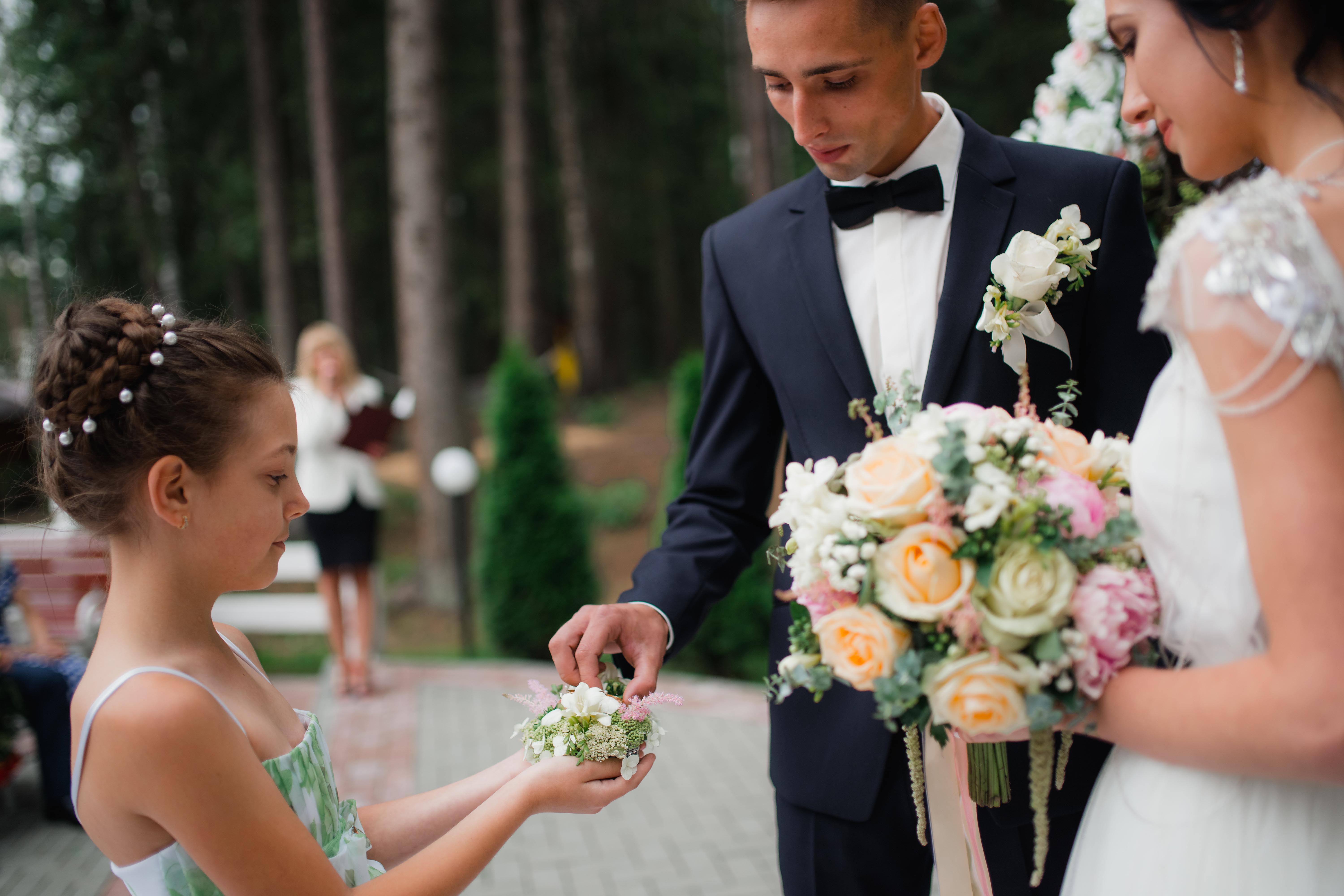 арка свадьба в шатре выездная регистрация церемония роспись  организация свадьбы свадебное агентство ЛавМи организация выездной регистрации росписи церемонии декор украшение банкета ресторана букет невесты под заказ бутоньерки венки