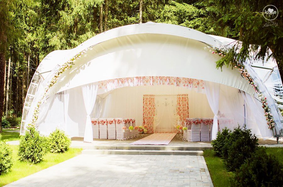 свадьба в стиле шэби шик выездная регистрация церемония роспись в шатре печерское предместье могилев организация свадьбы свадебное агентство ЛавМи декор шатра украшение банкетного зала ресторана 