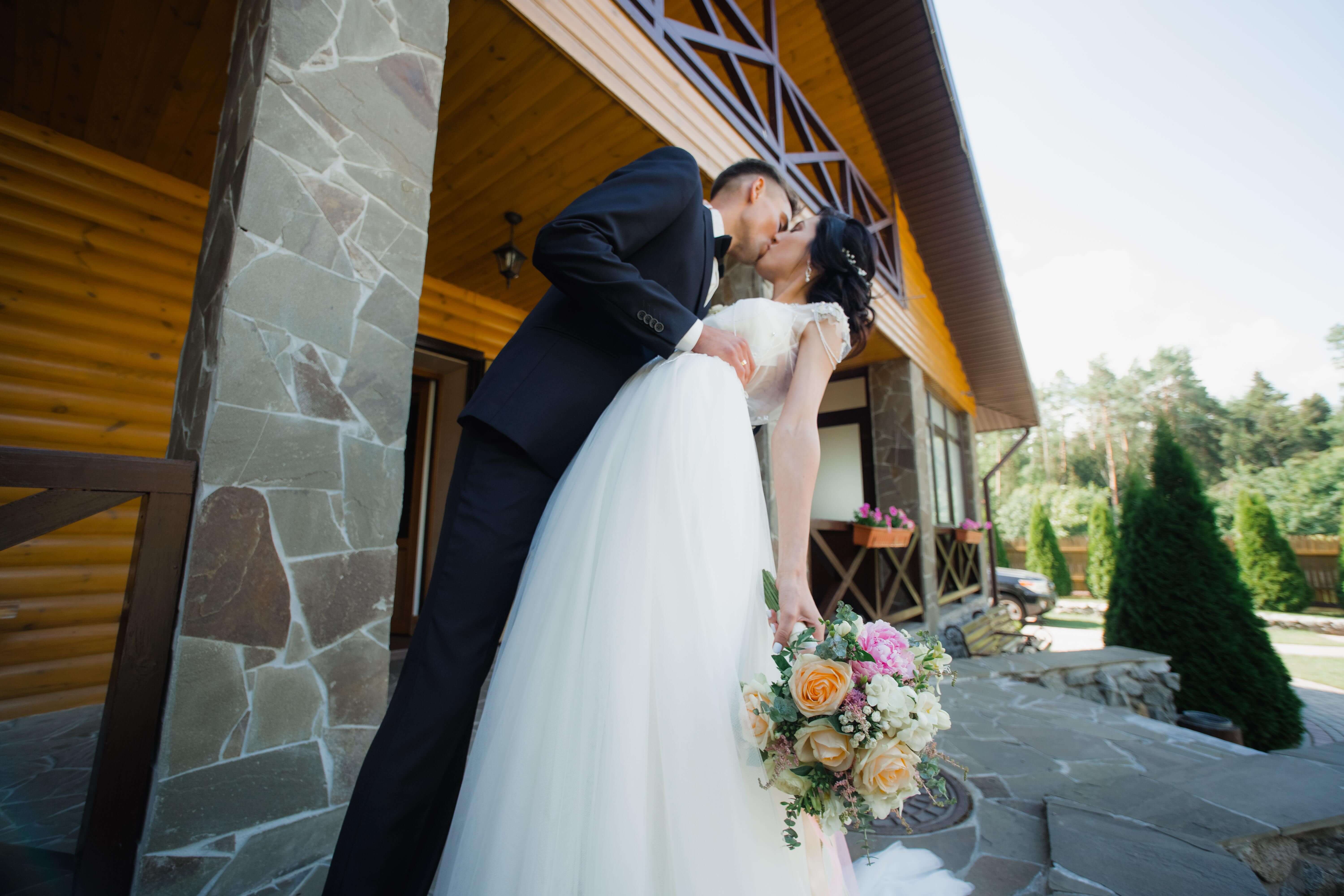 арка свадьба в шатре выездная регистрация церемония роспись  организация свадьбы свадебное агентство ЛавМи организация выездной регистрации росписи церемонии декор украшение банкета ресторана букет невесты под заказ бутоньерки венки