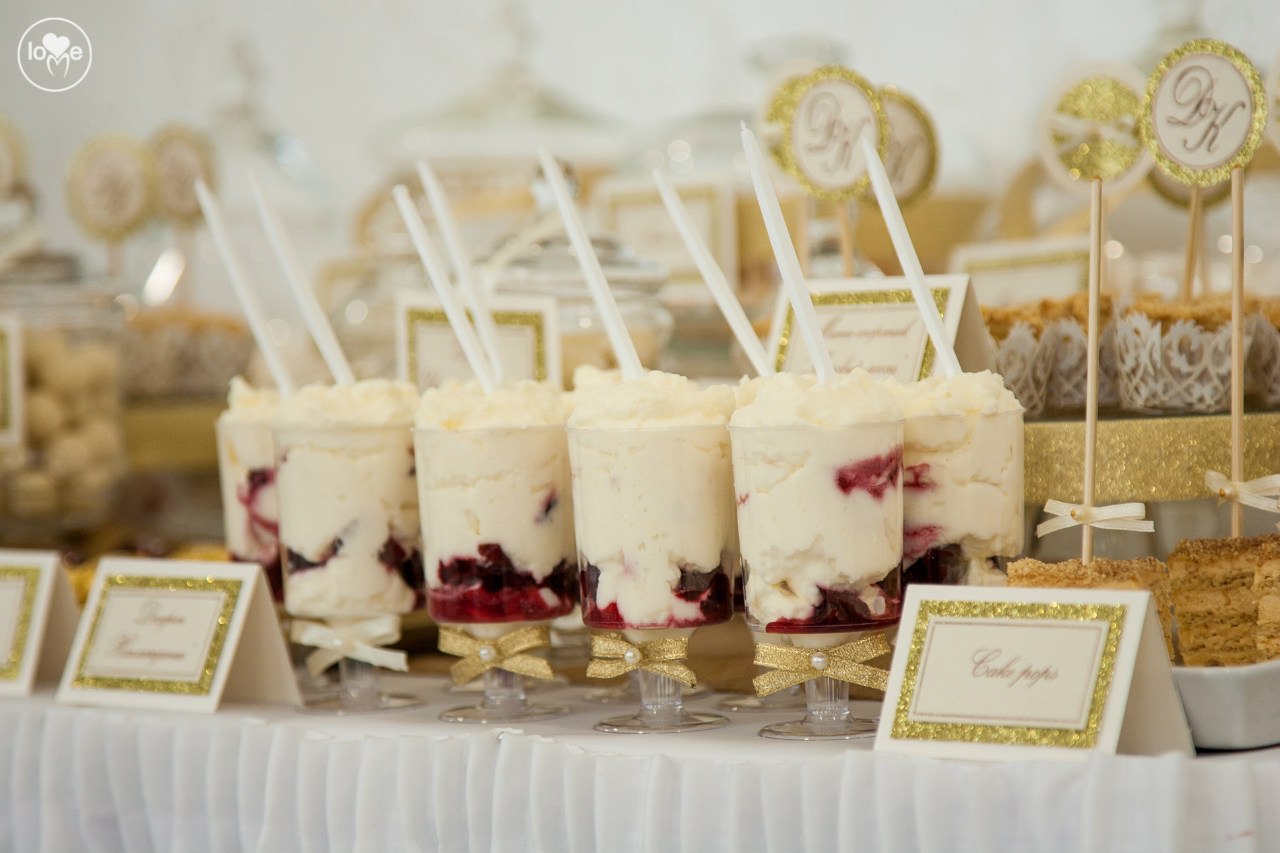 олотая свадьба выездная регистрация церемония росаись в шатре печерское предместье декор шатра банкетного зала ресторана Валебана украшение свадьбы свадебное агентство ЛавМи могилев