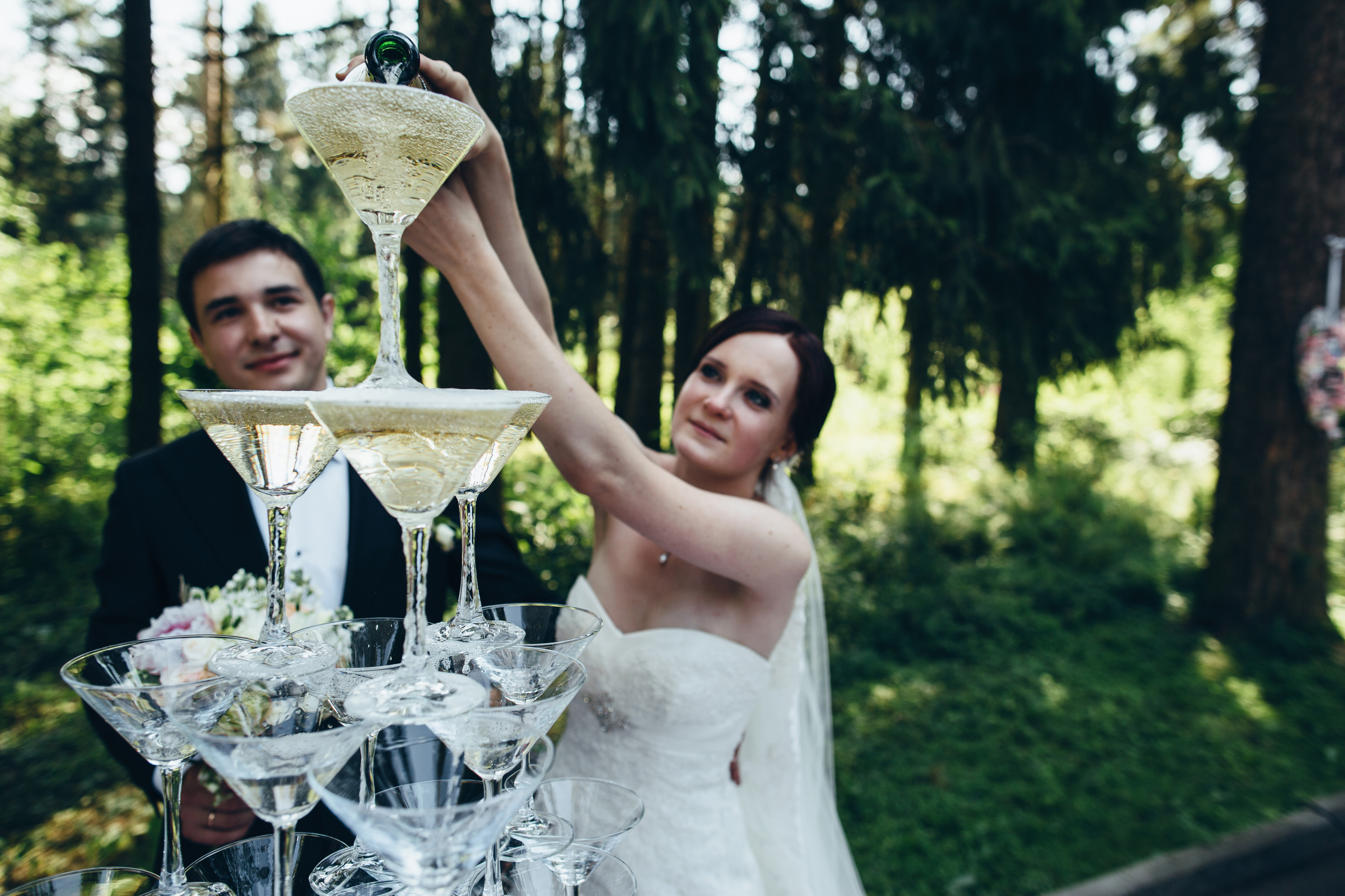 пирамида шампанского свадьба в стиле шэби шик выездная регистрация церемония роспись в шатре печерское предместье могилев организация свадьбы свадебное агентство ЛавМи декор шатра украшение банкетного зала ресторана 