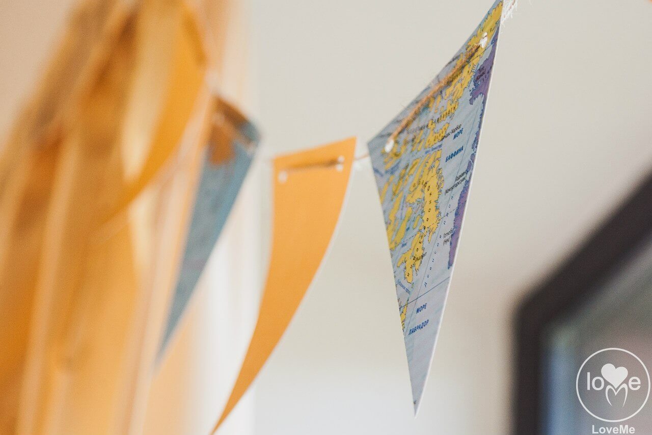 тругольные флажки Свадьба в стиле путешествия Шале Могилев Организация свадьбы декор украшение зала свадебное агентство ЛавМи 