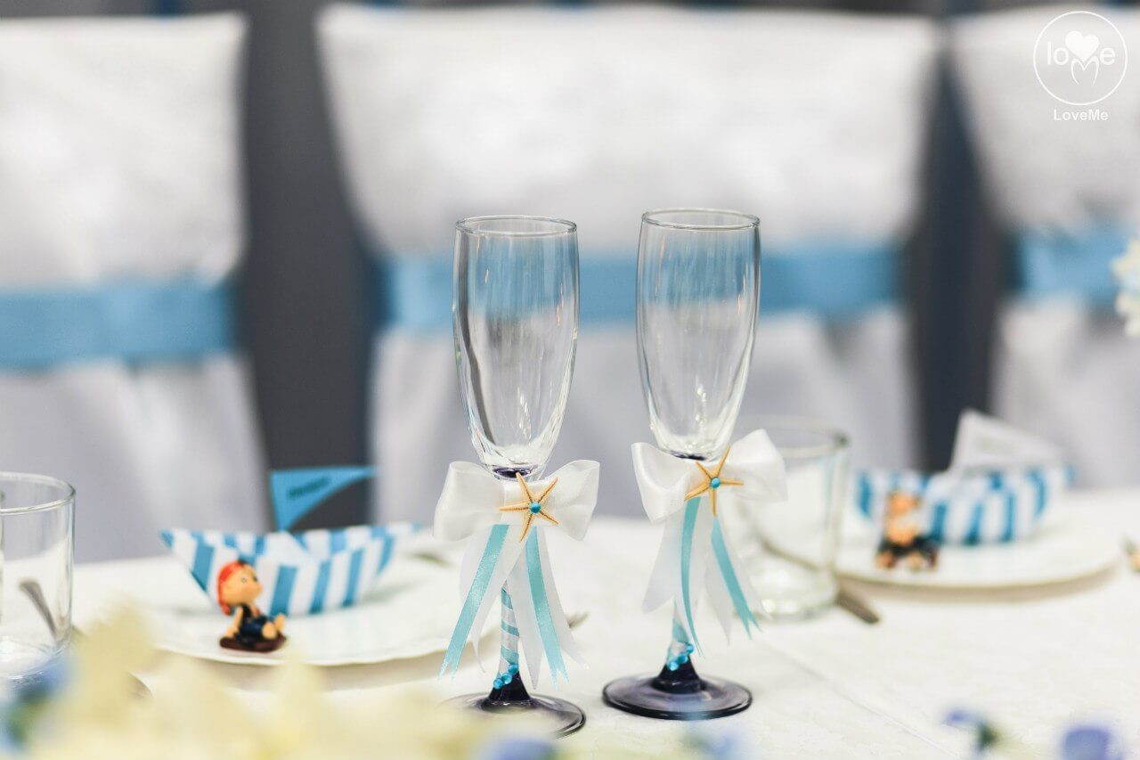 бокалы молодых Санта Мария морская свадьба Могилев организация и декор свадьбы украшение зала 