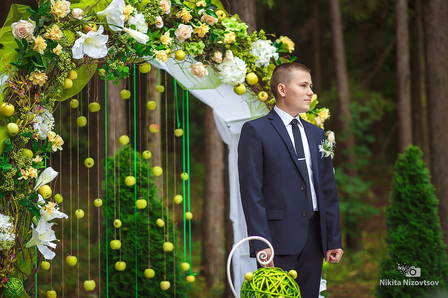  арка яблочная зеленая салатовая свадьба Могилев выездная регистрация роспись церемония в шатре у куркуля могилев свадебное агентство ЛавМи организация свадьбы декор банкета ресторана шатра